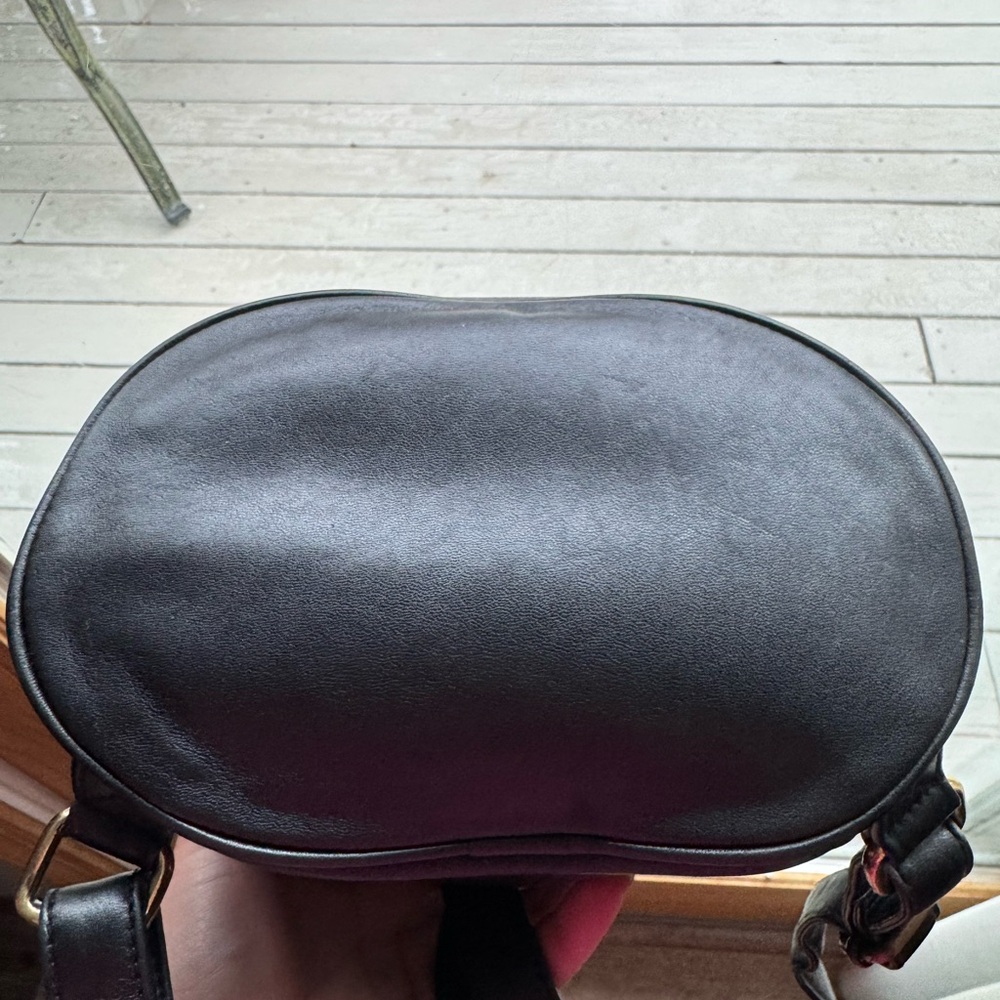 Ralph Lauren Black Leather Drawstring Backpack - Picture 2 of 14